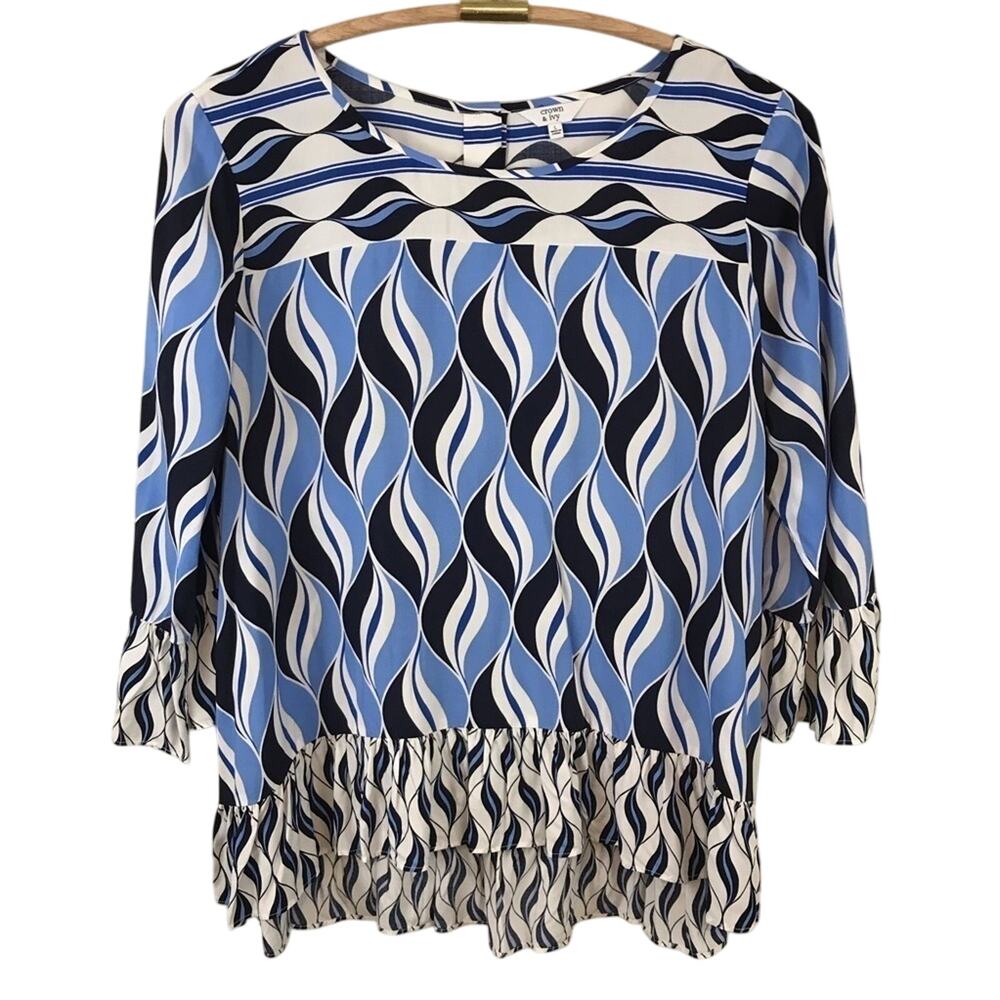 Crown & Ivy Blue & White Top Size Large